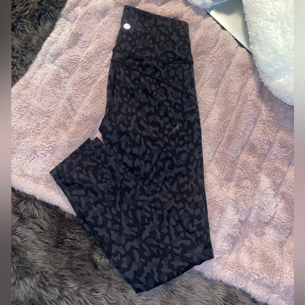 In Movement Lululemon leggings